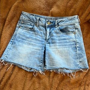 American eagle midi super stretch shorts